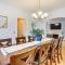 Charming South Bend Retreat about 1 Mi to Notre Dame!