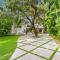 Coconut Grove Villa with heated Pool sleeps 12 - Miami