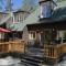 Hobbit House - Charming In Town