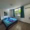 Tuatahi Beach Lodge