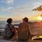 Greenage Seaview Bay Villa with stunning sunset - Putatan