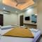 Hotel RadhaKrishna-Couple Friendly - Kolhapur