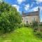 Large Country Farmhouse - Waddington