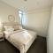 Private ensuite room in a beautiful nature area - Sydney