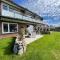 Strand Lodge