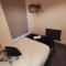 Spacious & comfy 4 bed house, 6 Beds, Free Private Parking & Wifi
