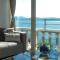 Luxury Apartment right on the water Maddalena