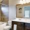 Modern El Paso Getaway with Patio and Backyard! - Sparks