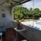 212 Goldenview