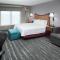 Hampton Inn & Suites Chicago North Shore