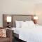 Hampton Inn & Suites N Ft Worth-Alliance Airport - Roanoke