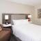 Hampton Inn & Suites N Ft Worth-Alliance Airport - Roanoke