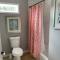 Birdie Mae - 2 bedroom House in DT Hamilton