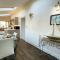 Exceptional Two-Bedroom Accommodation in Central Whitby with Parking and Stunning Views - Whitby