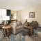 DoubleTree by Hilton Hotel West Palm Beach Airport - West Palm Beach