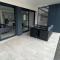 Appartement RDC avec grande terrasse et parking - 普洛埃默