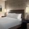 DoubleTree by Hilton Hotel Chicago Wood Dale - Elk Grove