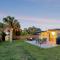 Southland Breezy Dreams - 10 Minutes to beach