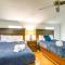 Alluring Largo Hideaway about 4 Miles to Beaches!