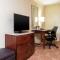 DoubleTree by Hilton Hotel Grand Rapids Airport - Grand Rapids