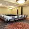 DoubleTree by Hilton Hotel Grand Rapids Airport - Grand Rapids