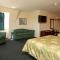 Country Squire inn and suites - Coshocton