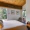 Vail Top-Floor Condo with Deck and Mountain Views!