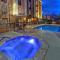Hampton Inn and Suites Asheville Airport