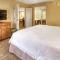 Hampton Inn and Suites Asheville Airport - Fletcher