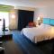 Hampton Inn & Suites Newtown - Yardley