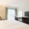 DoubleTree by Hilton Bradley International Airport - Windsor Locks