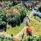 Southwoods Mountain Estate -private mansion, pool, hottub+ 15 acres