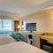 Hampton Inn & Suites Boston Crosstown Center - Boston