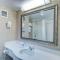 Hampton Inn & Suites Boston Crosstown Center - Boston