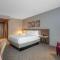 Hilton Garden Inn Boston Logan Airport - Бостон