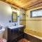 Eureka Springs Rental Cabin 8 Mi to Downtown!
