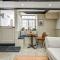 Luxury Couples Getaway with River Views and Parking