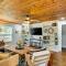 Lindale Vacation Rental with Deck and Grill!