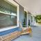 Lindale Vacation Rental with Deck and Grill!