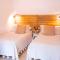 Utopia Guesthouse & Yoga Studio beachfront home - El Cuyo