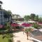 Giraffe Beach Hotel