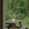 Cosy Shepherd's Hut with Hot Tub - Church Stretton