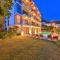 Carruba Boutique Hotel