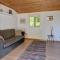 Peaceful getaway in the woods w/ fireplace - Åsljunga
