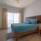 Oceanview Living Space & Balcony with FiberOptic WiFi! - 拉巴斯