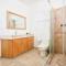 Oceanview Living Space & Balcony with FiberOptic WiFi!