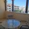 Queens Gardens suite by the sea, pool and mall