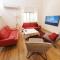Spacious 3BD Penthouse with Rooftop & Parking - Kefar Naẖaman