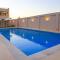 Royal Nile Villas - Pool View Apartment 2 - Luxor