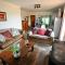 Shallow Pig Cottage - Parys